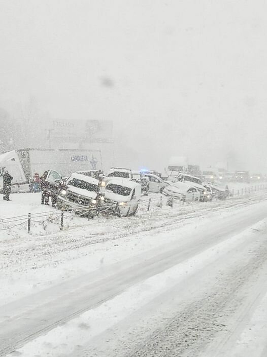Live updates: More crashes continue to keep parts of Interstate 70 in Warren County shut down - Warren County Record