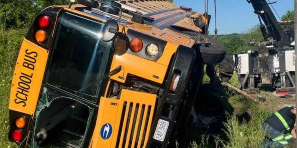 School bus involved in crash with semi near Halltown, Mo. - KY3