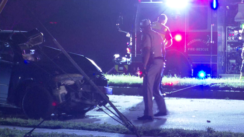 Missouri City crash: Police officer involved in fatal collision - FOX 26 Houston